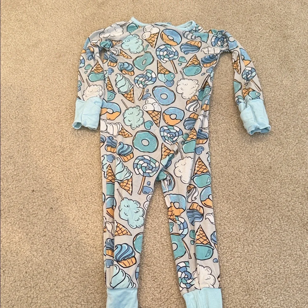 Little sleepies blue sweet treats zippy